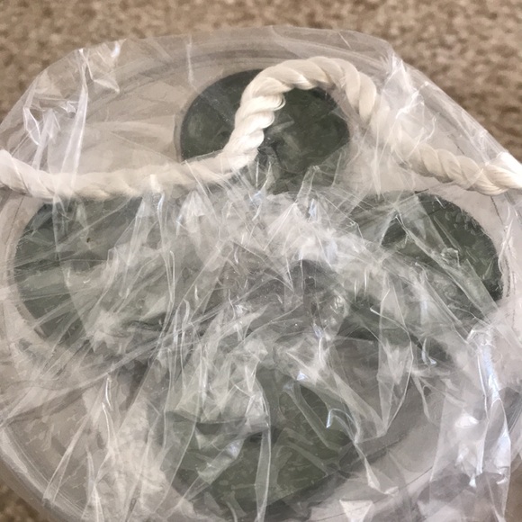 🎄NWT! YANKEE CANDLE LUMINARY TEA LIGHT HOLDER & 4 TEA LIGHTS🎄 - Picture 4 of 6